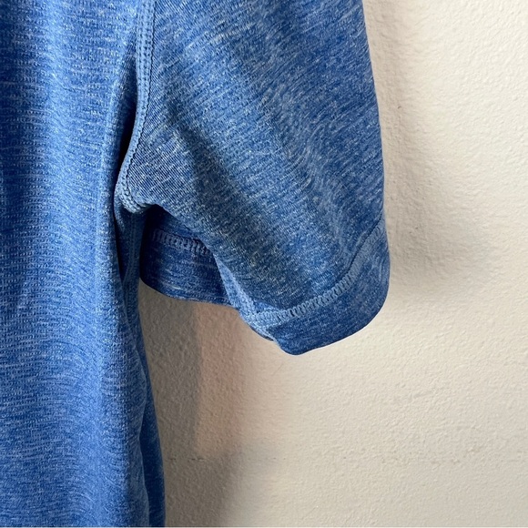 Vuori Tradewind Performance Short Sleeve Pocket Tee - Picture 5 of 5